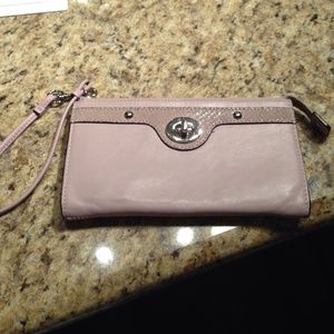 The perfect wristlet!